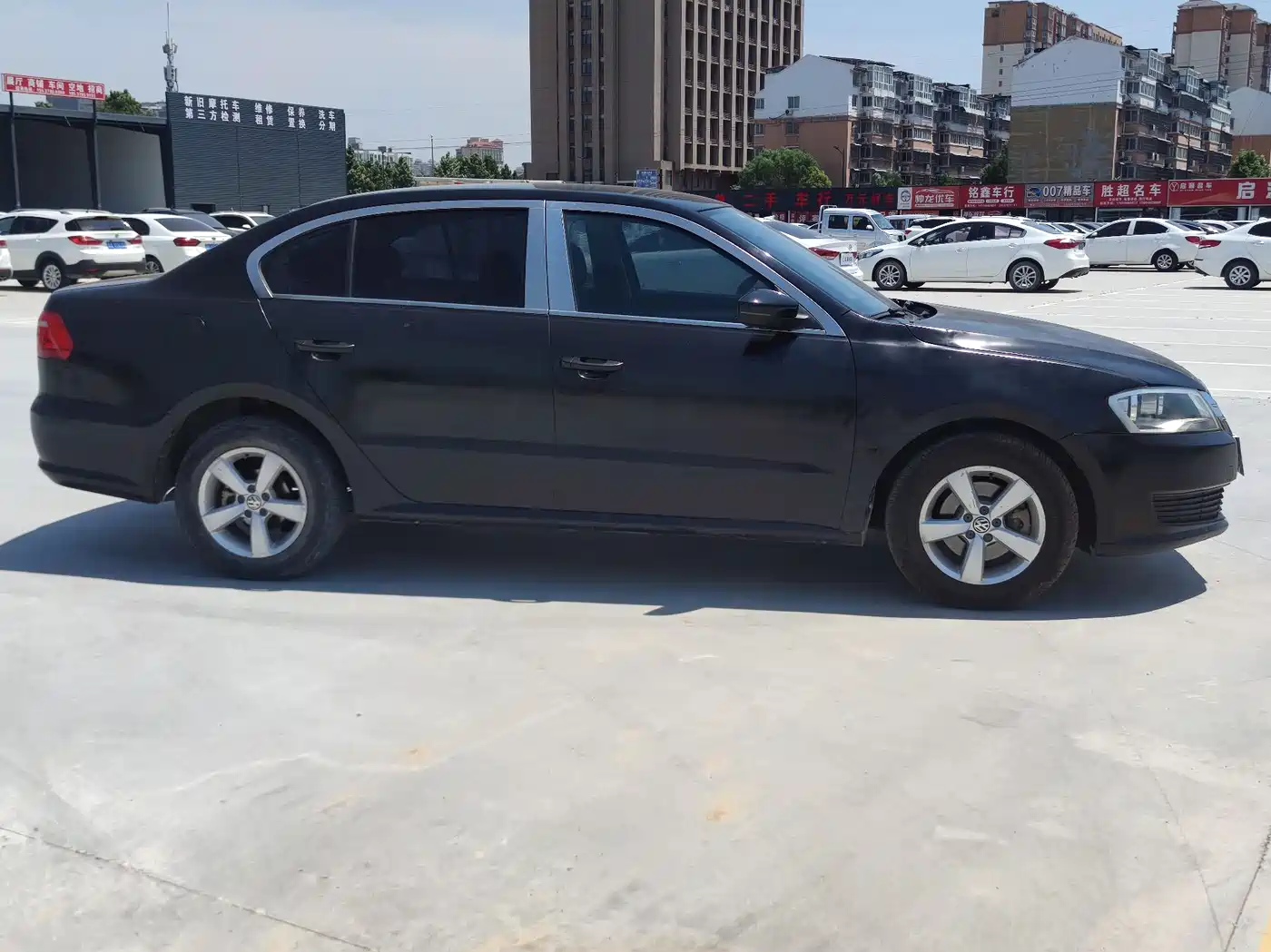 Volkswagen Lavida 2013 Facelift Classic 1.6L Manual Trend фото 6