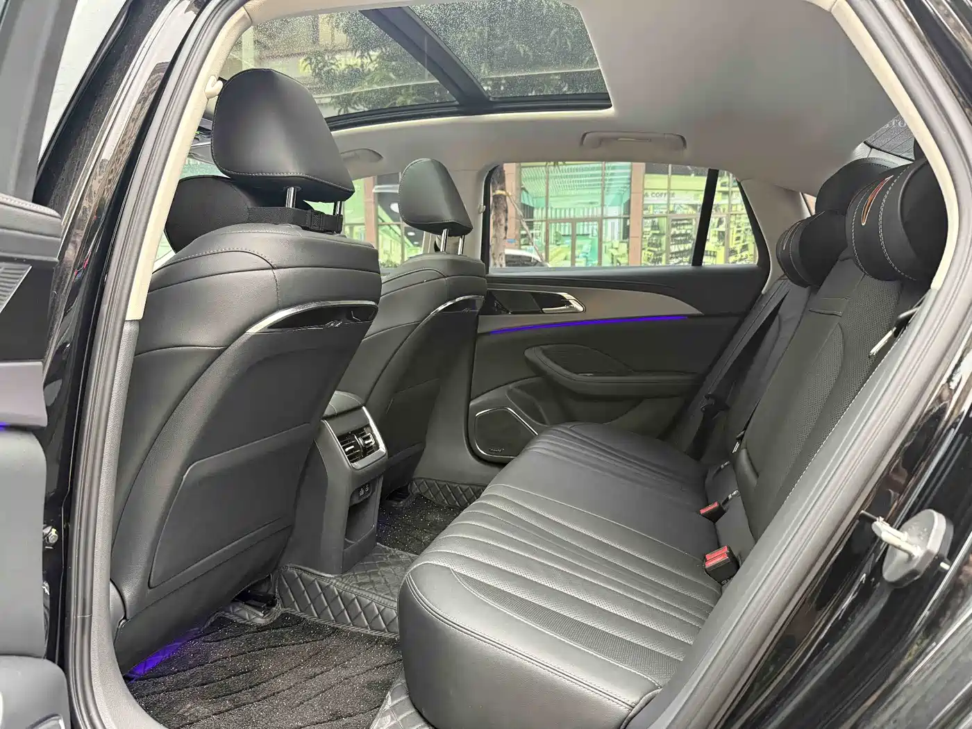 Hongqi H5 2024 2.0T Automatic Smart Connect Flag Smooth Edition фото 9