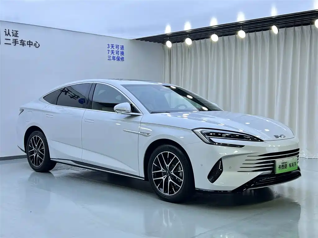 BYD Seal 2023 DM-i 1.5T 121km Flagship фото 2