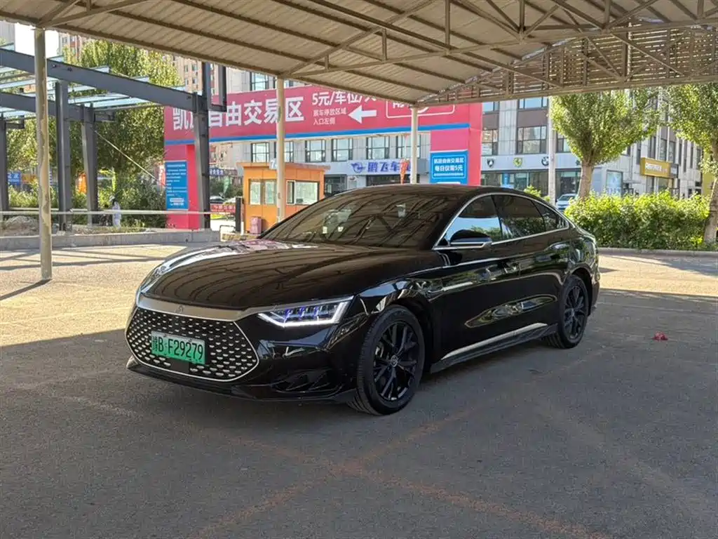 BYD Han 2023 DM-i Champion Edition 121KM Honor