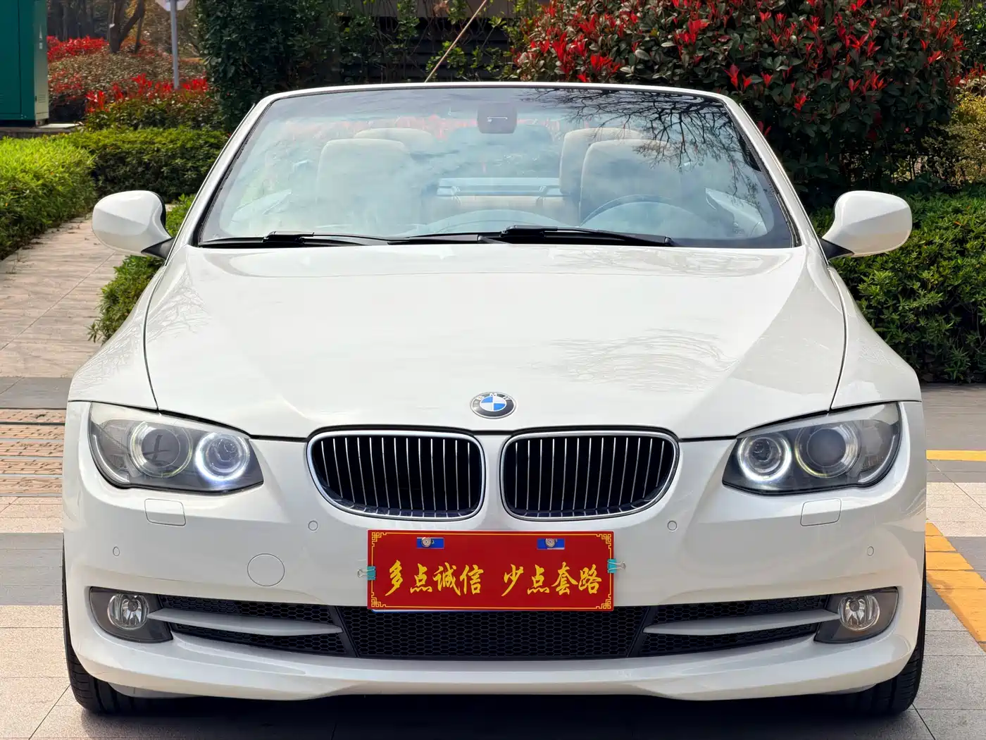 BMW 3 Series (Import) 2011 330i Convertible Coupe фото 2