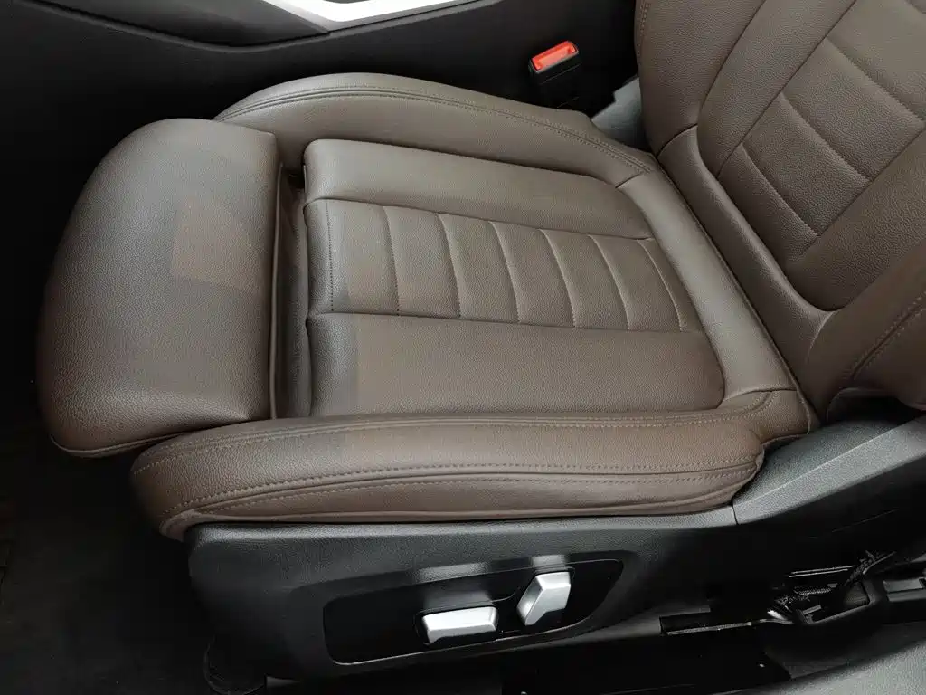 BMW BMW 3 Series 2020 325i M Sport Package 20