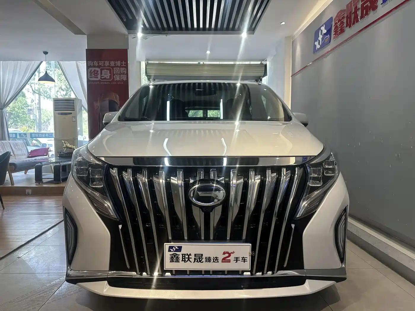 GAC Trumpchi Trumpchi M8 2024 Leadershow Series 390T Luxury Edition фото 2