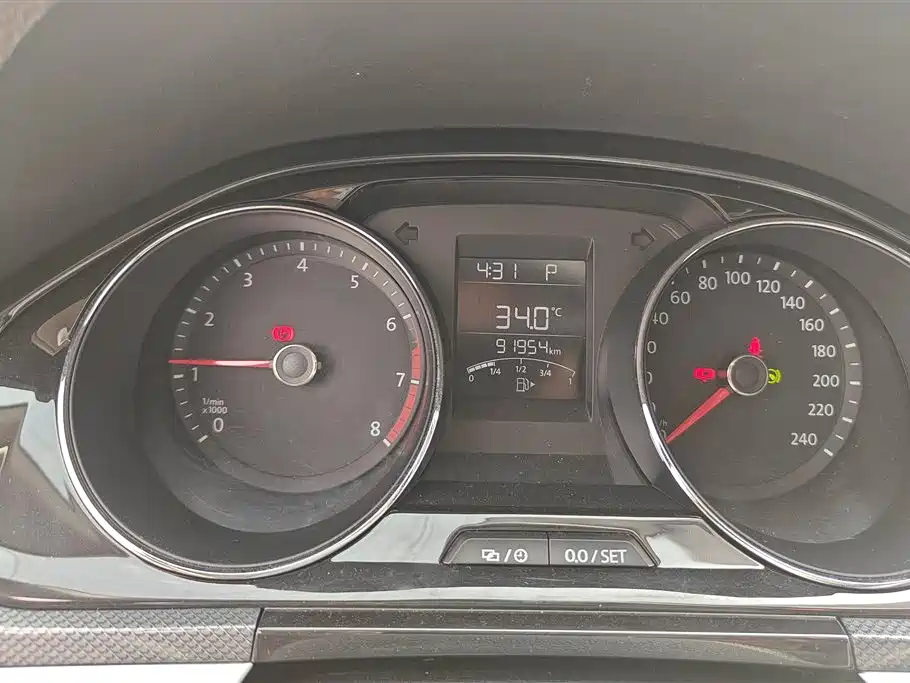 Volkswagen C-TREK 2017 1.6L Automatic Comfort фото 14