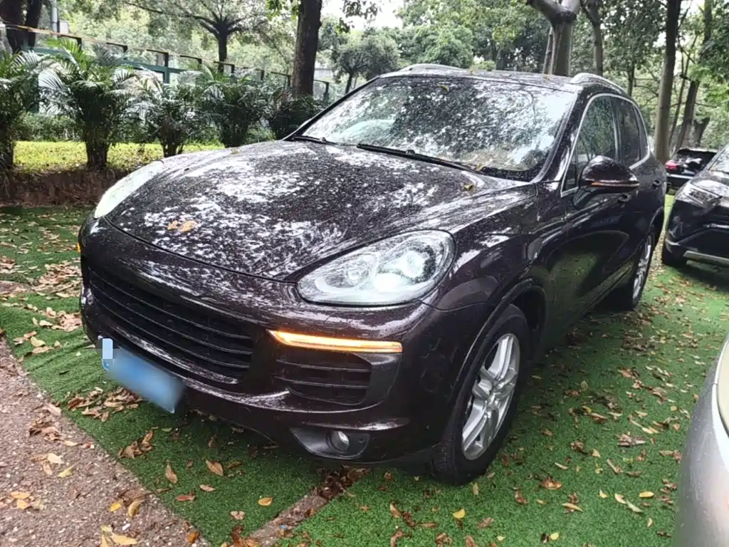 Фото 1 - Porsche Cayenne