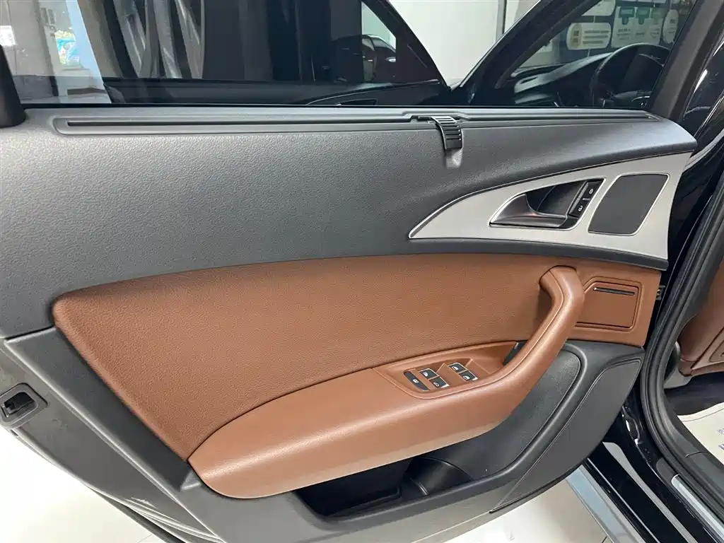 Audi A6L 2018 Model 35 TFSI Collector's Edition фото 16