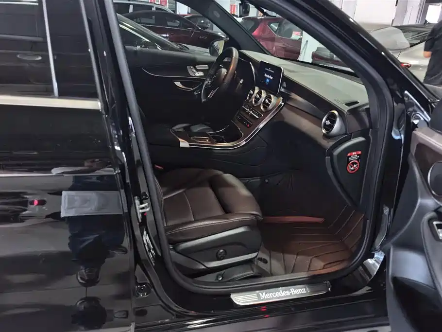 Mercedes-Benz GLC 2022 Facelift II GLC 260 L 4MATIC Sport Model фото 8