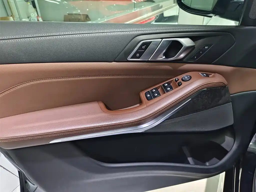 BMW X5 (Import) 2020 xDrive40i M Sport Package фото 3