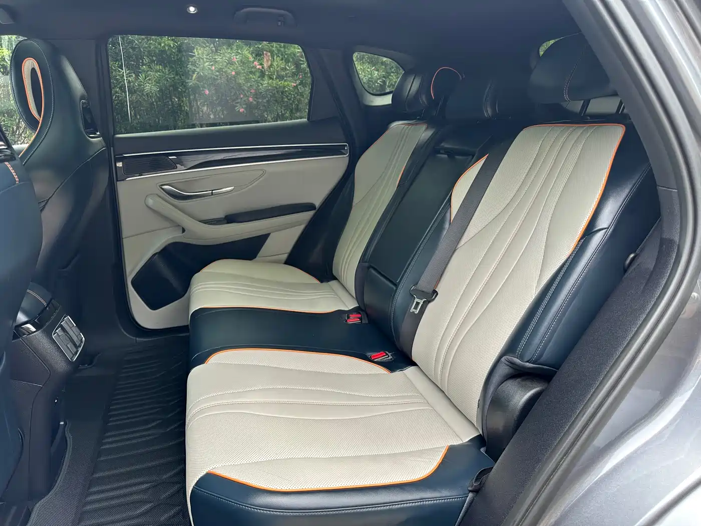 BYD Song PLUS PHEV 2024 Glory Edition DM-i 110km Flagship PLUS фото 30