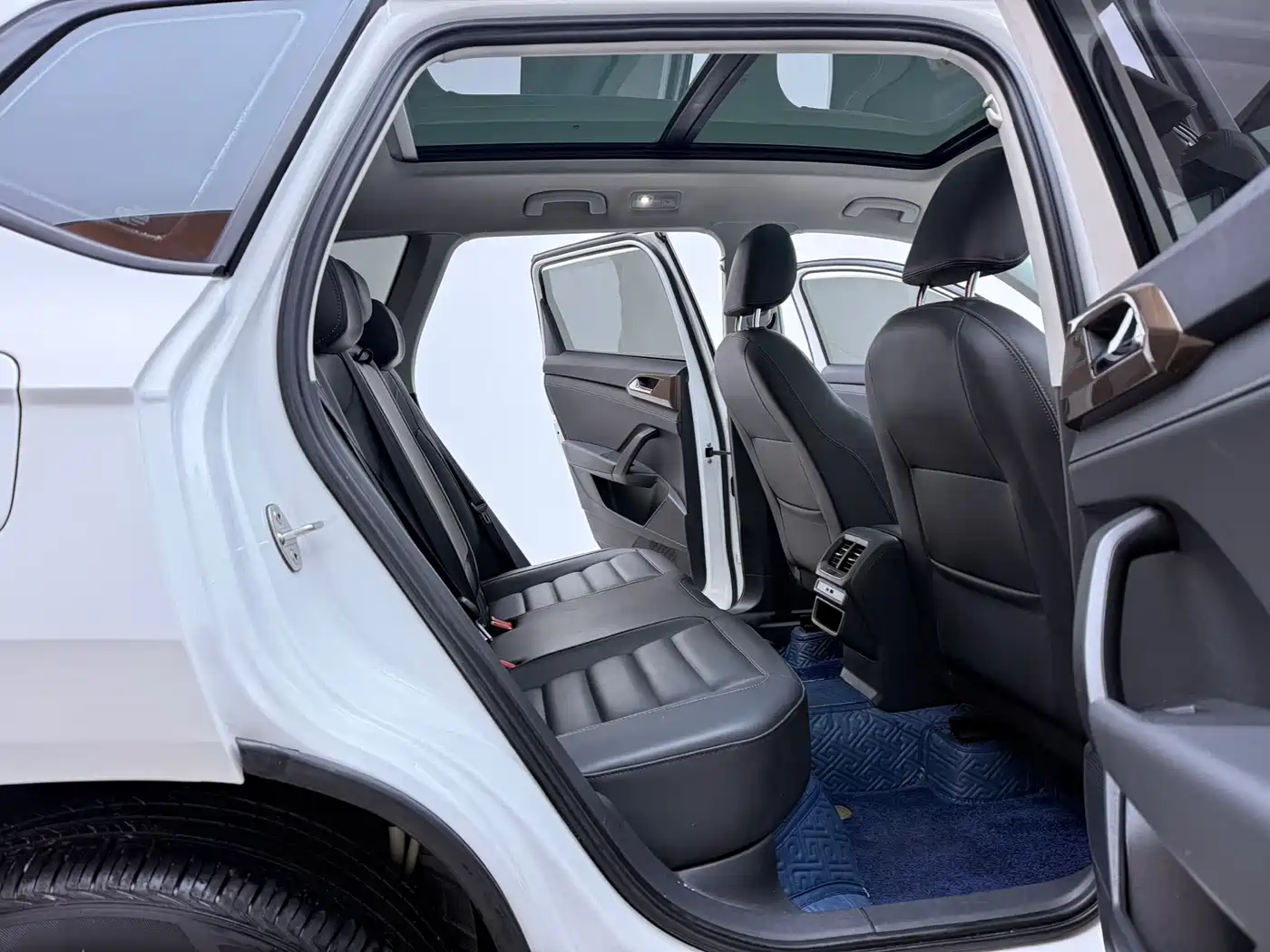 Volkswagen Tharu 2021 Model 280TSI 2WD Comfort Edition фото 18