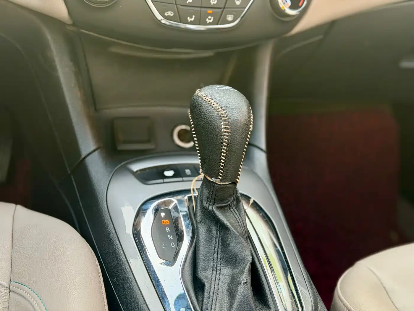Chevrolet Cruze 2015 1.5L Automatic Luxury Edition фото 16