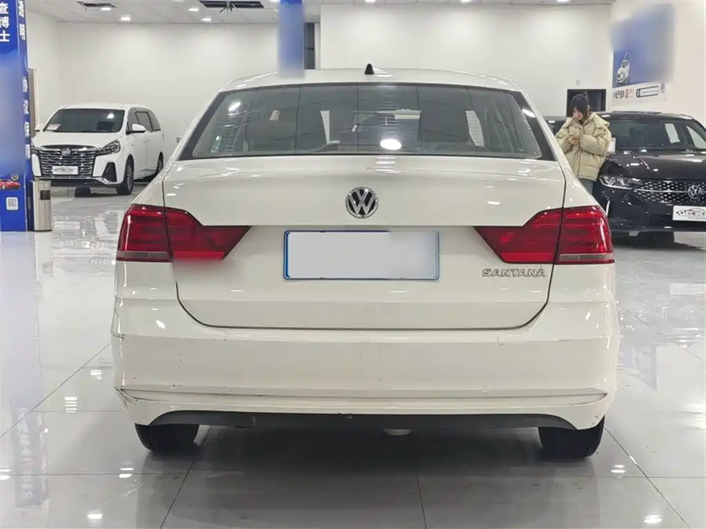 VOLKSWAGEN SANTANA