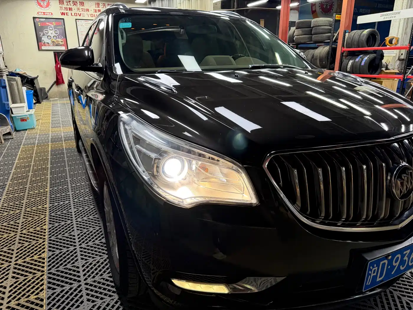 Buick Enclave 2014 3.6L 2WD Elite Comfort фото 55