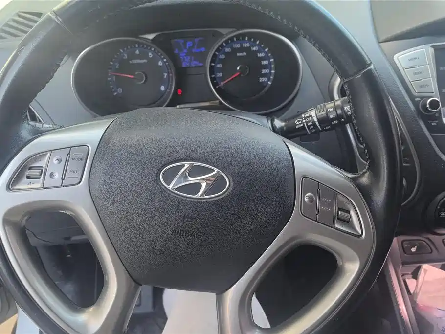 Hyundai Beijing Hyundai ix35 2015 2.0L Automatic 2WD Comfort China V фото 15