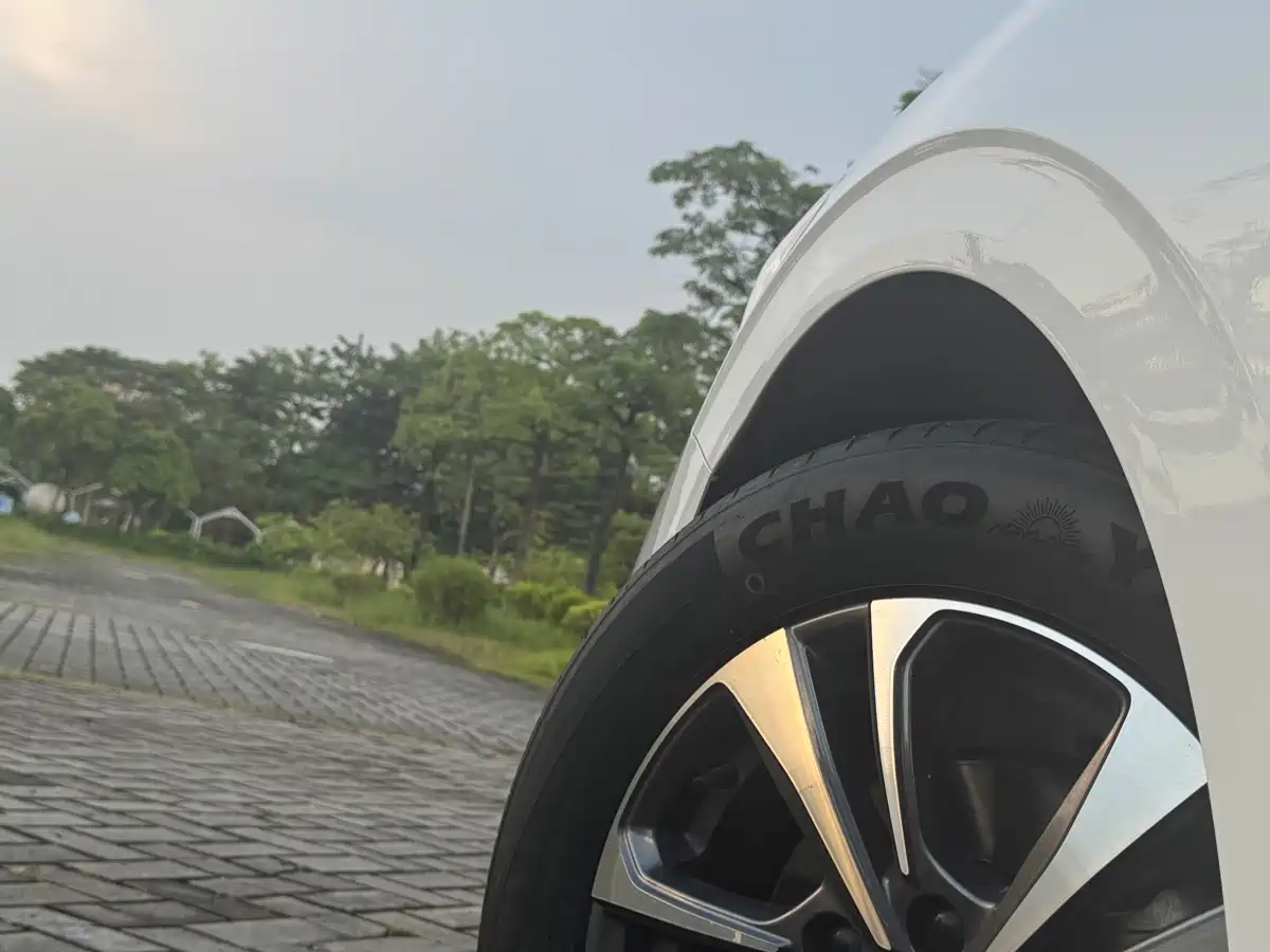 Фото 22 - Changan Eado