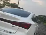 Фото 21 - Changan Eado