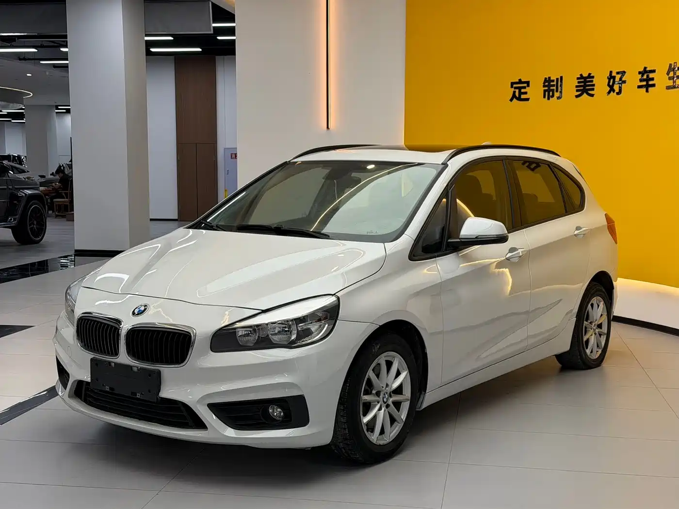 BMW 2 Series Touring 2016 2016 218i Fashion Model