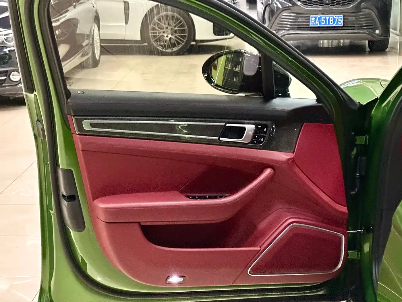 Porsche Panamera 2019 Panamera 2.9T фото 17