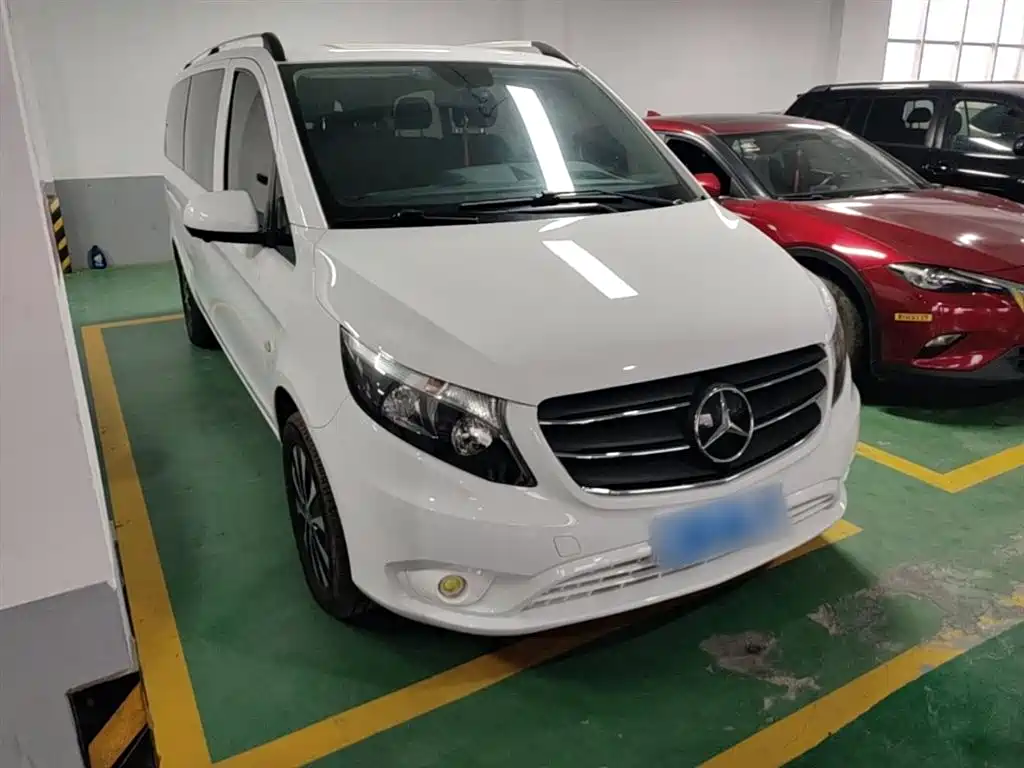Mercedes-Benz Vito 2021 2.0T Elite 7-Seater фото 4