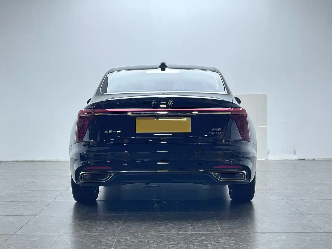 Hongqi H5 2025 2025 2.0T Automatic Flag Celebration 500,000 Units Anniversary Edition
