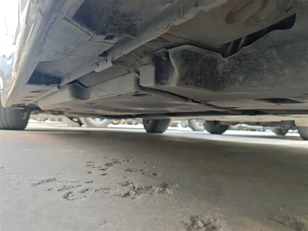 Toyota Avalon 2019 2.0L Progressive Edition (China VI) фото 17