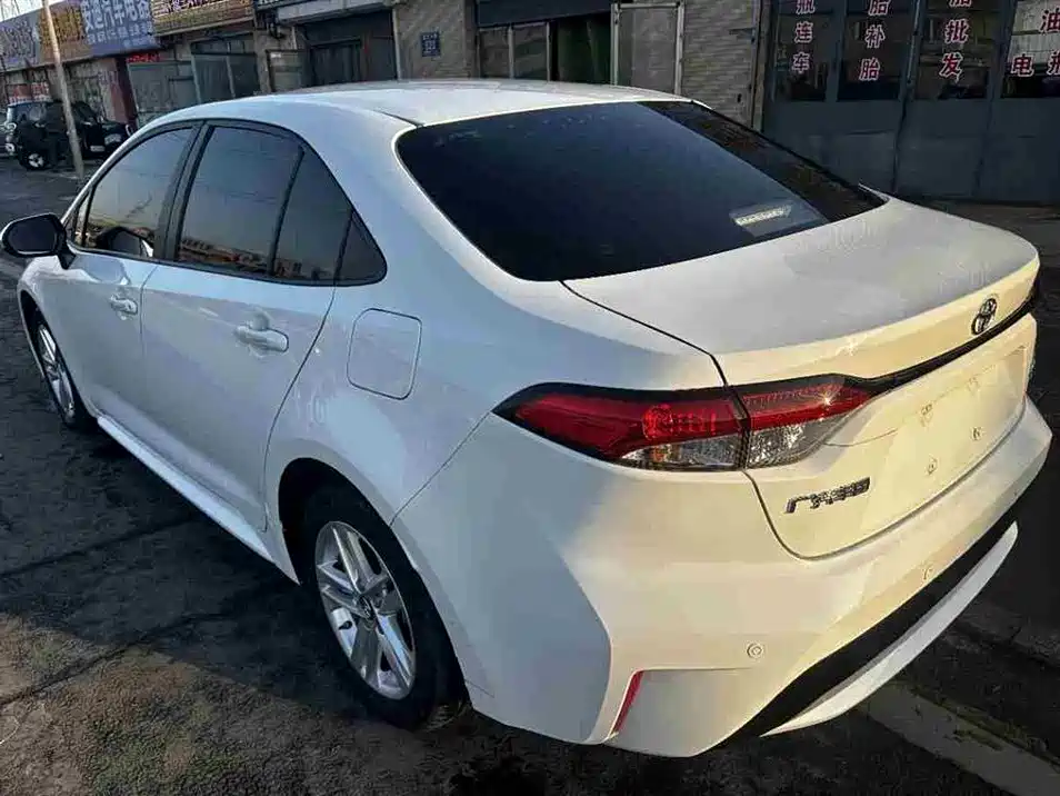 Toyota Levin 2022 185T CVT Luxury Edition фото 10