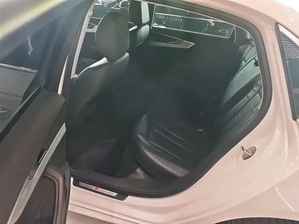 Audi A4L 2019 40 TFSI Fashion (China VI) фото 15
