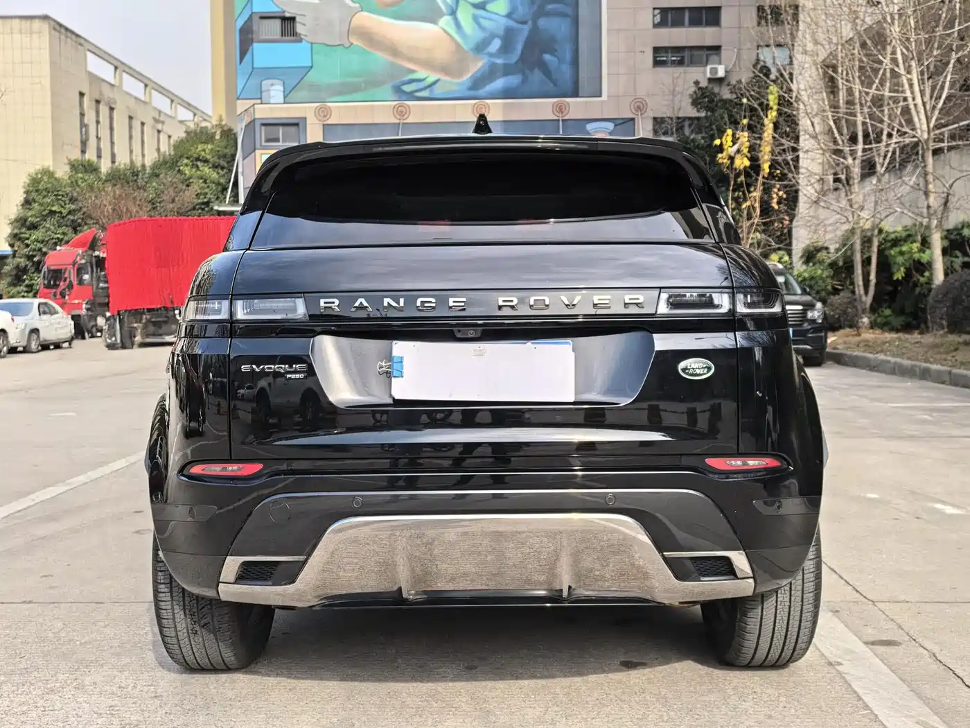 Land Rover Range Rover Evoque 2024 Range Rover Evoque L 249PS Light Master Edition фото 16