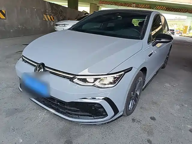 Volkswagen Golf 2024