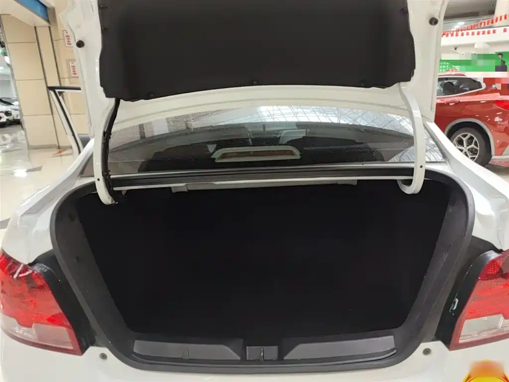Chevrolet Sail 2018 Sail 3 1.5L AMT Happy Sunroof фото 16
