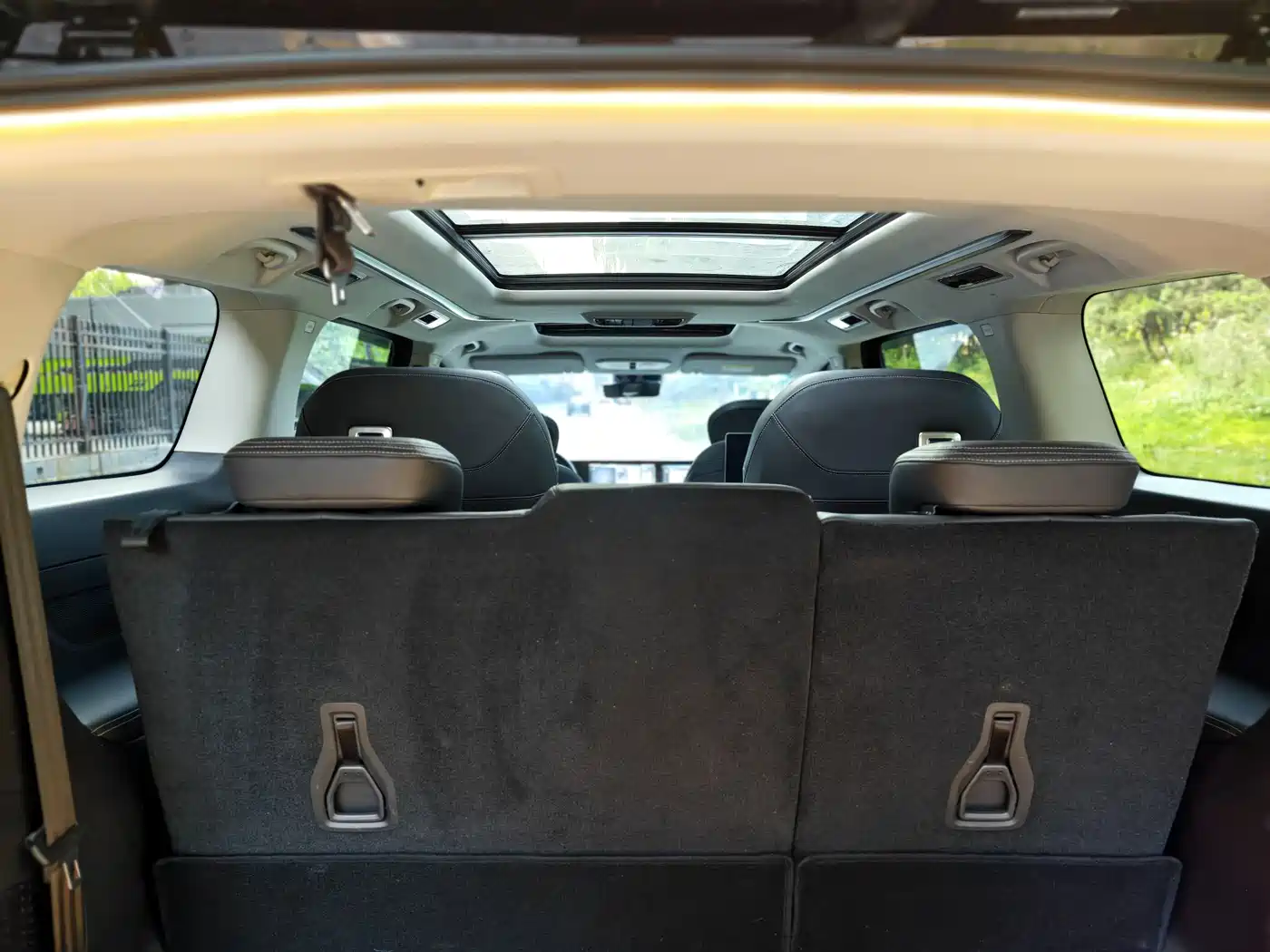 SAIC Maxus Maxus G90 2023 2.0T Interstellar 7-seater фото 21