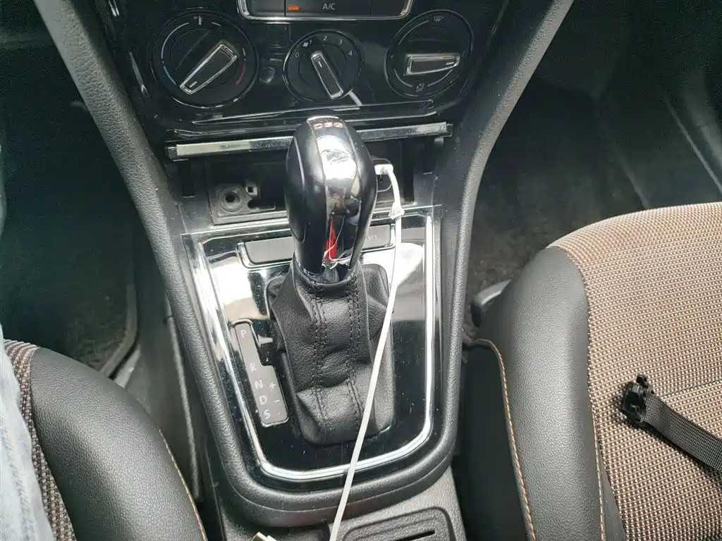 Volkswagen C-TREK 2017 230TSI DSG Comfort фото 7