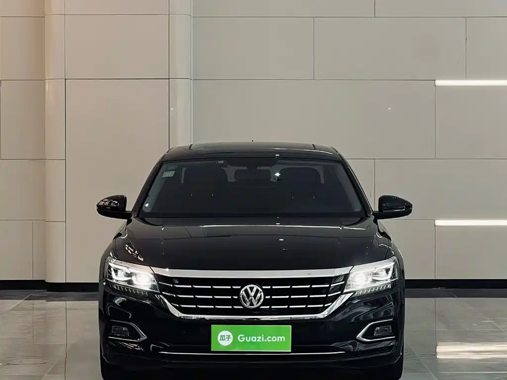 Volkswagen Passat 2019 Model 380TSI Luxury Edition China VI фото 4