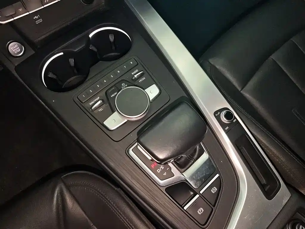 Audi A4L 2019 40 TFSI Fashion (China VI) фото 13