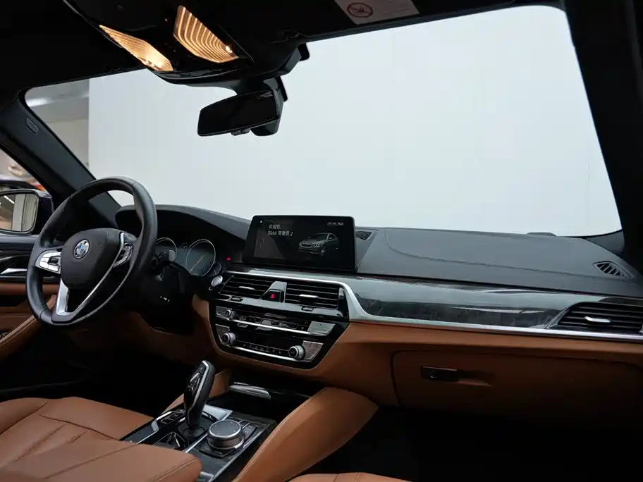 BMW 5 Series 2018 Facelift 530Li Leading M Sport Package фото 14