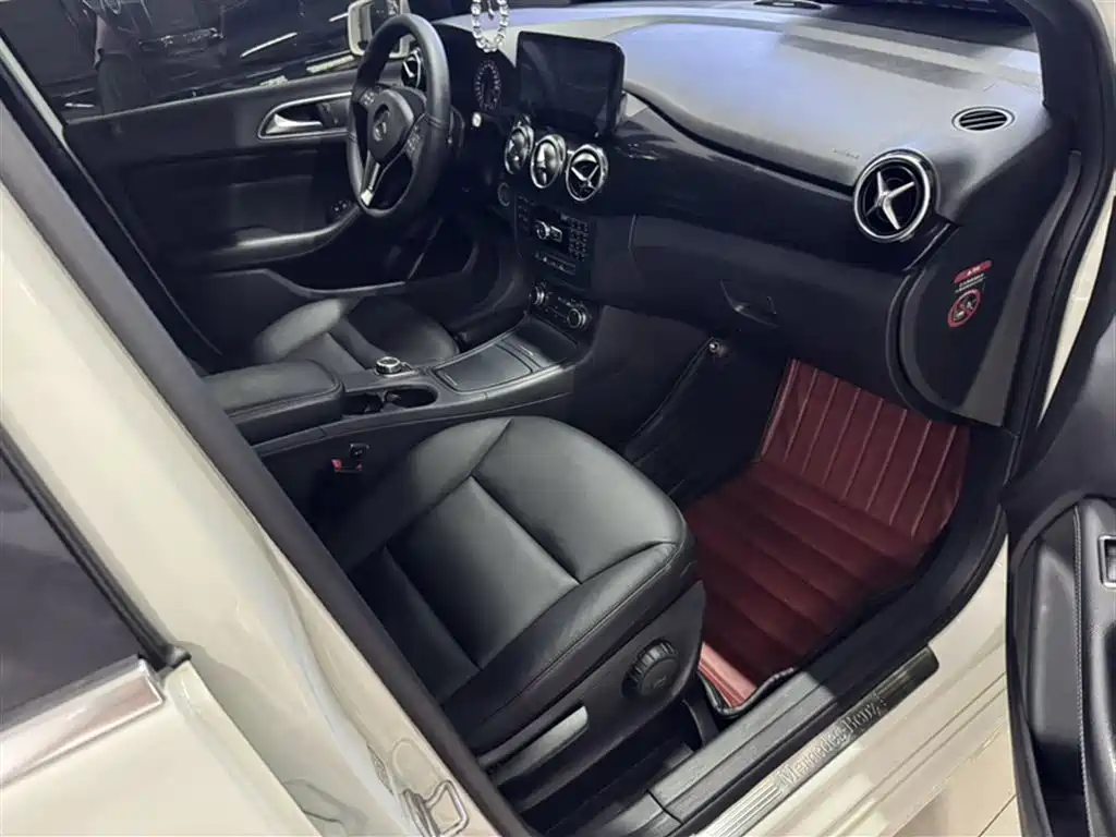 Mercedes-Benz B-Class 2012 B 180 фото 15