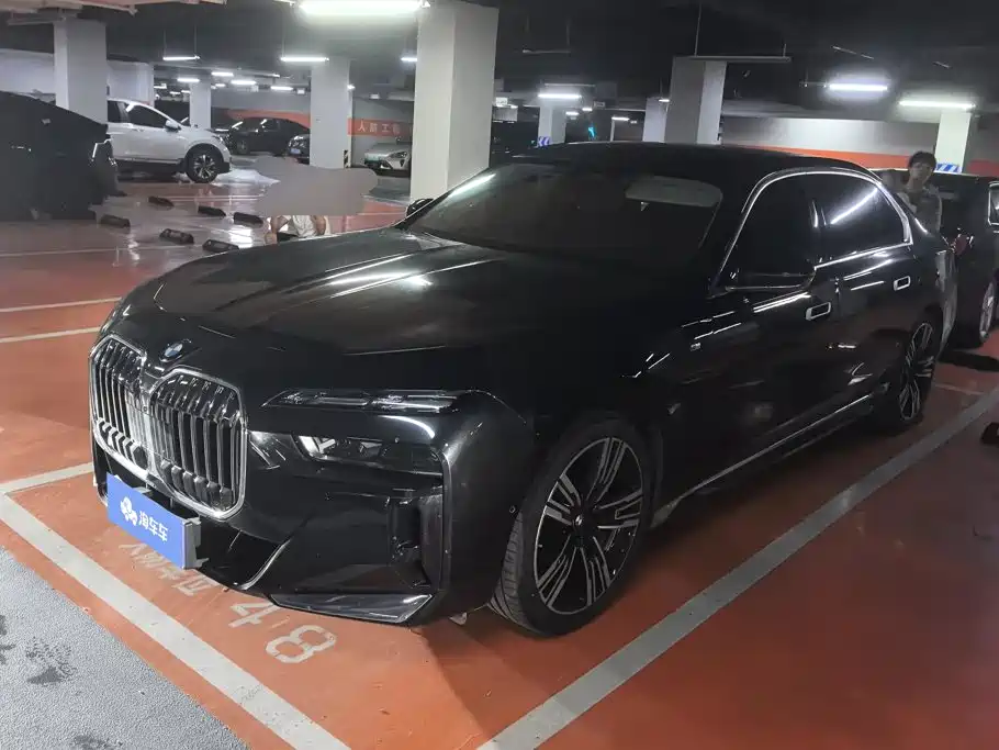 BMW 7 Series 2025 2023 Model 740Li Leading M Sport Package