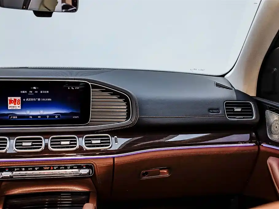 Mercedes-Benz GLE 2024 GLE 350 4MATIC Fashion фото 18