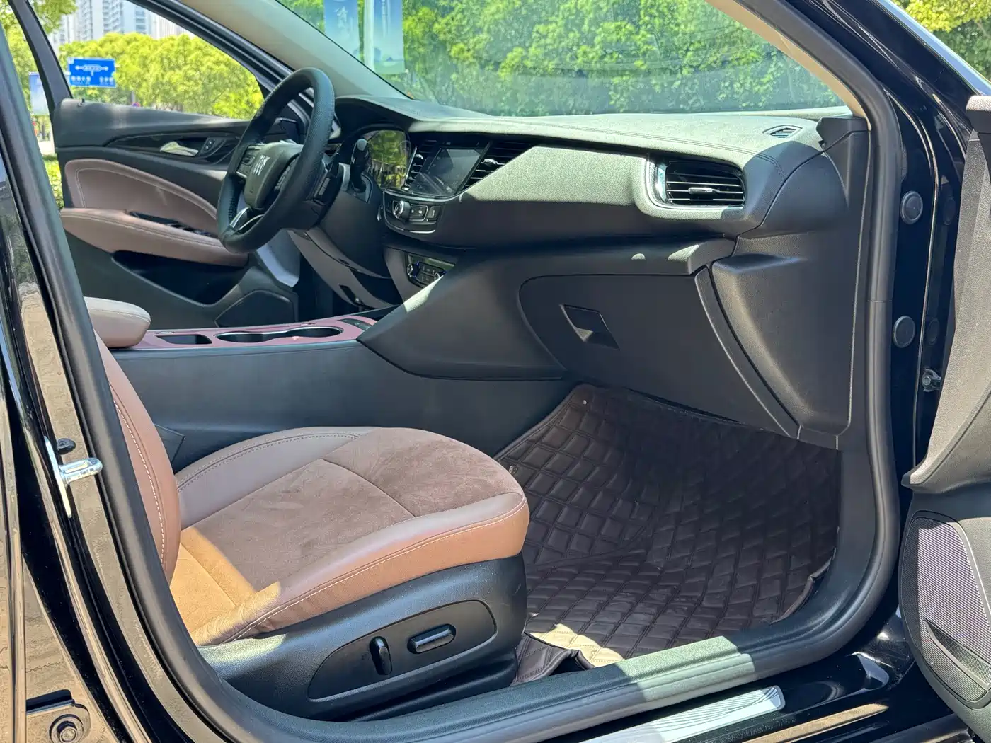 Buick Regal 2024 Facelift 28T Ultimate Enjoy Edition фото 9