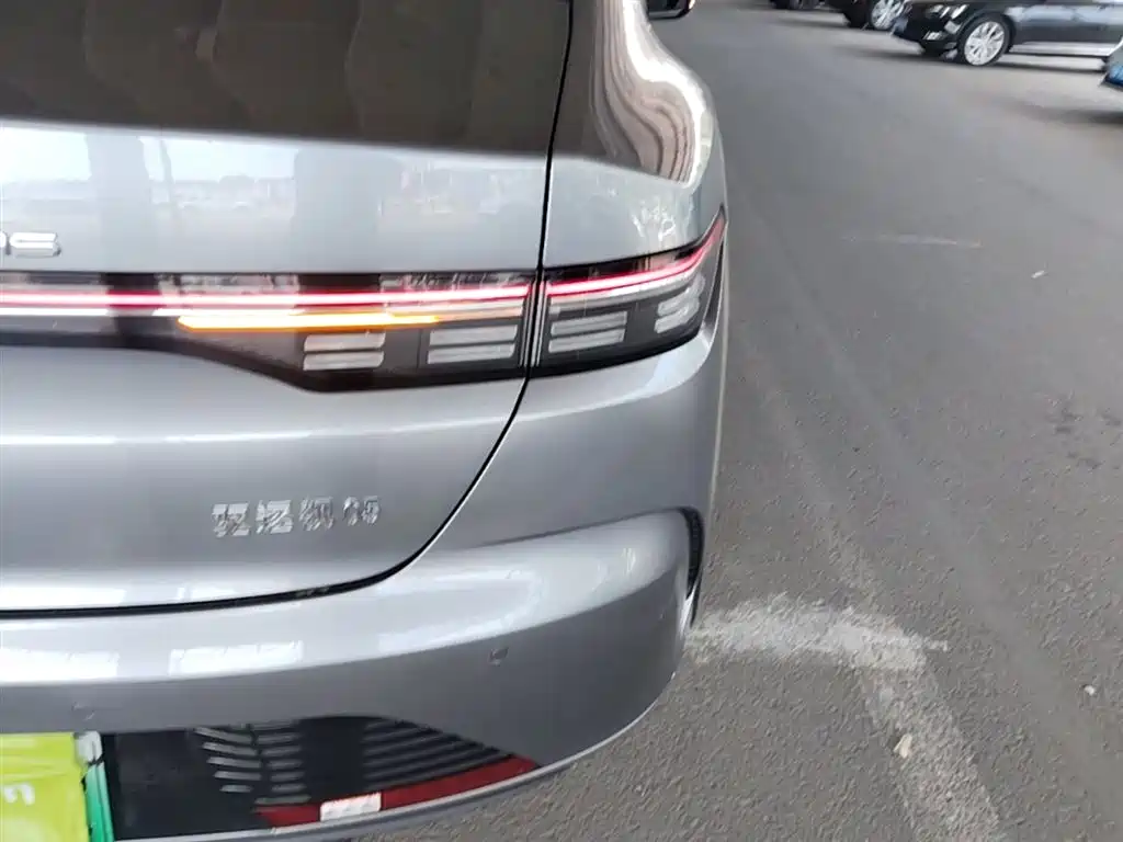 BYD Destroyer 05 2024 Glory Edition DM-i 55KM Luxury фото 8