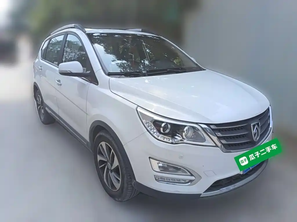 Baojun 560 2017 2016 1.8L iAMT Luxury