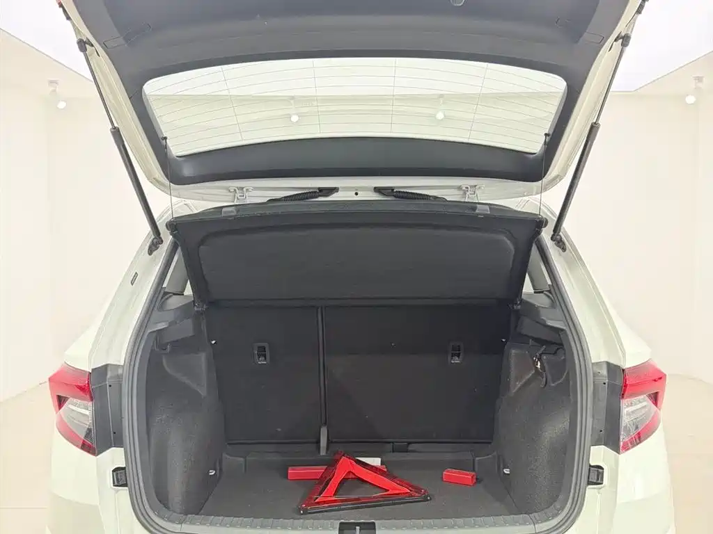 Škoda Karoq 2022 TSI280 Premium Edition фото 16