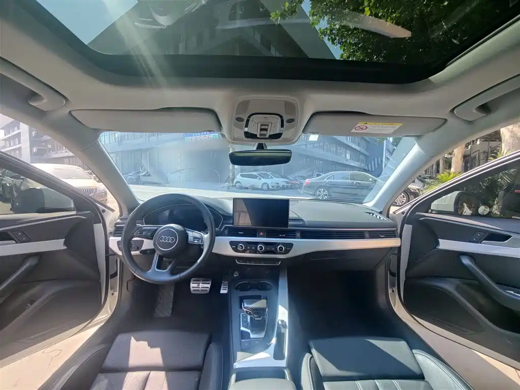 Audi A4L 2020 40 TFSI Fashion Dynamic Edition фото 18