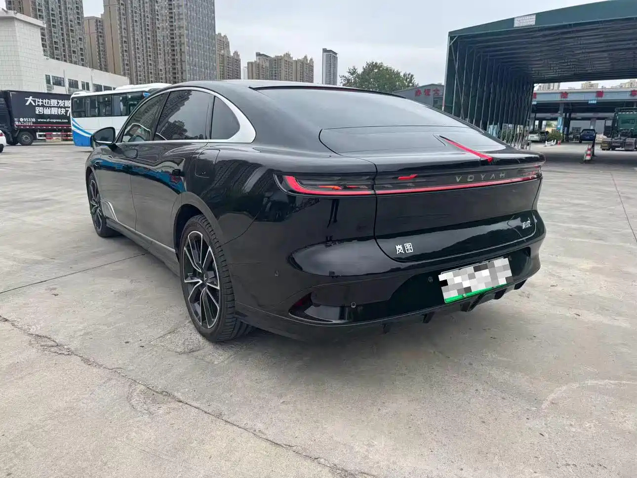 Voyah Auto VOYAH Zhuiguang 2024 PHEV AWD Ultra Long Range Flagship фото 5