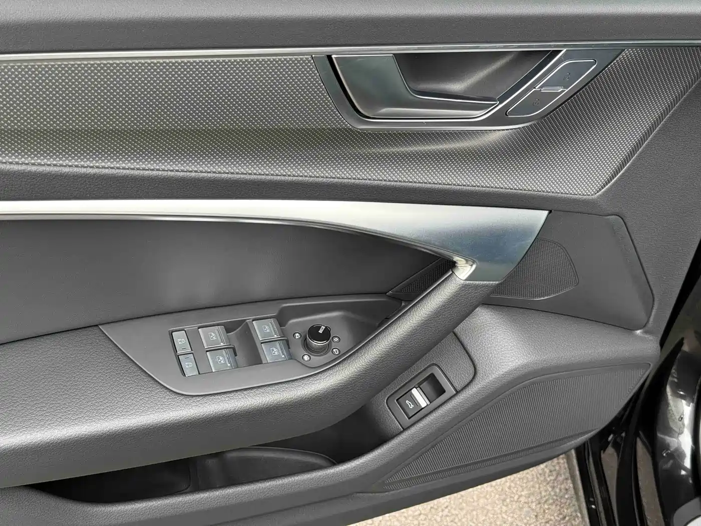 Audi A6L 2023 40 TFSI Luxury Dynamic фото 10