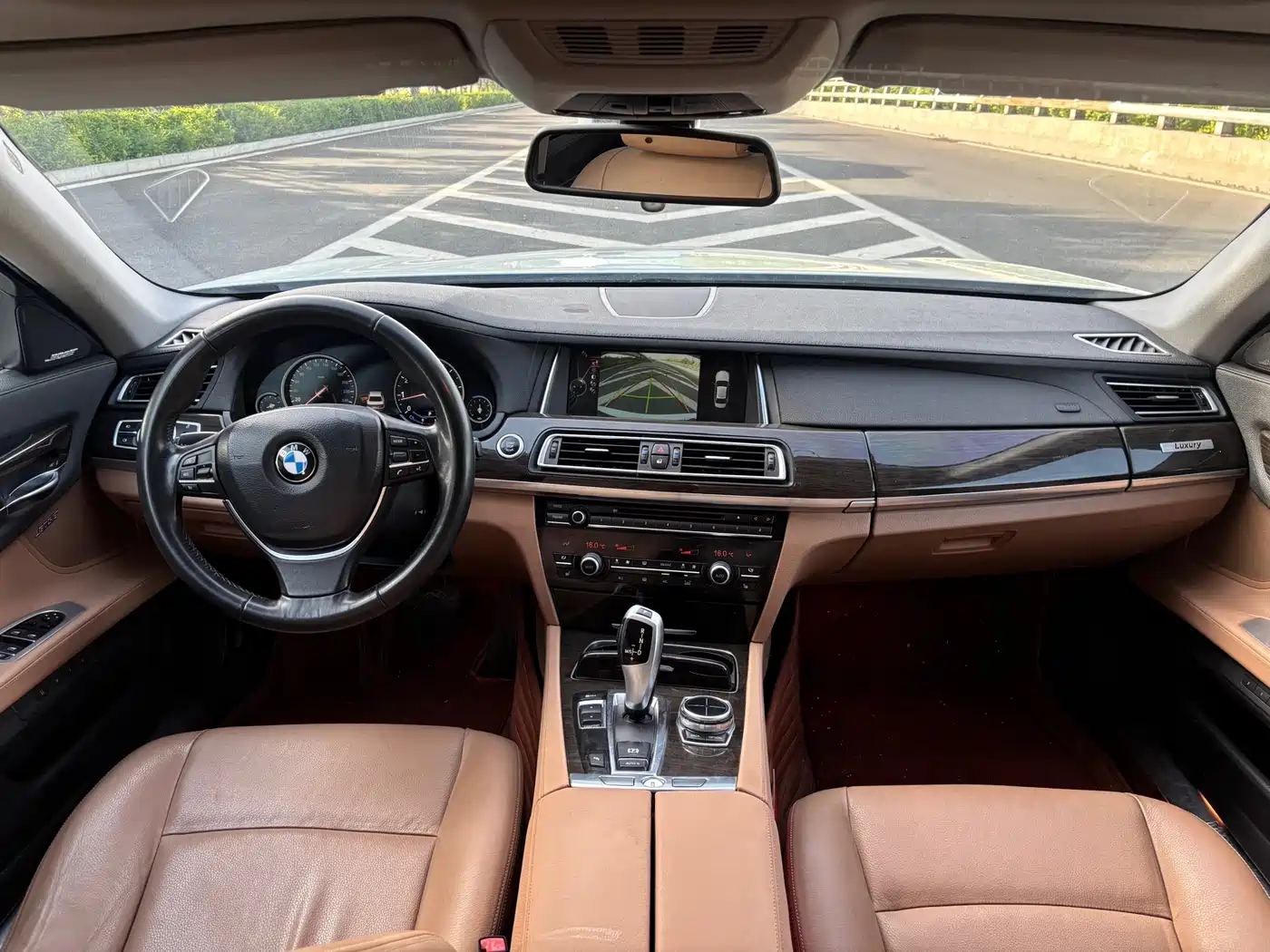 BMW 7 Series 2013 Model 730Li Leading фото 5