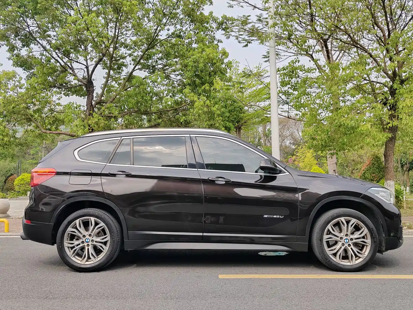 BMW X1 2018 sDrive20Li Leading Model фото 16