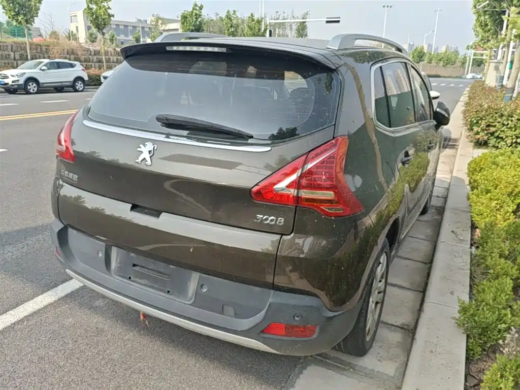 Peugeot 3008 2015 2.0L Automatic Trend Edition фото 7