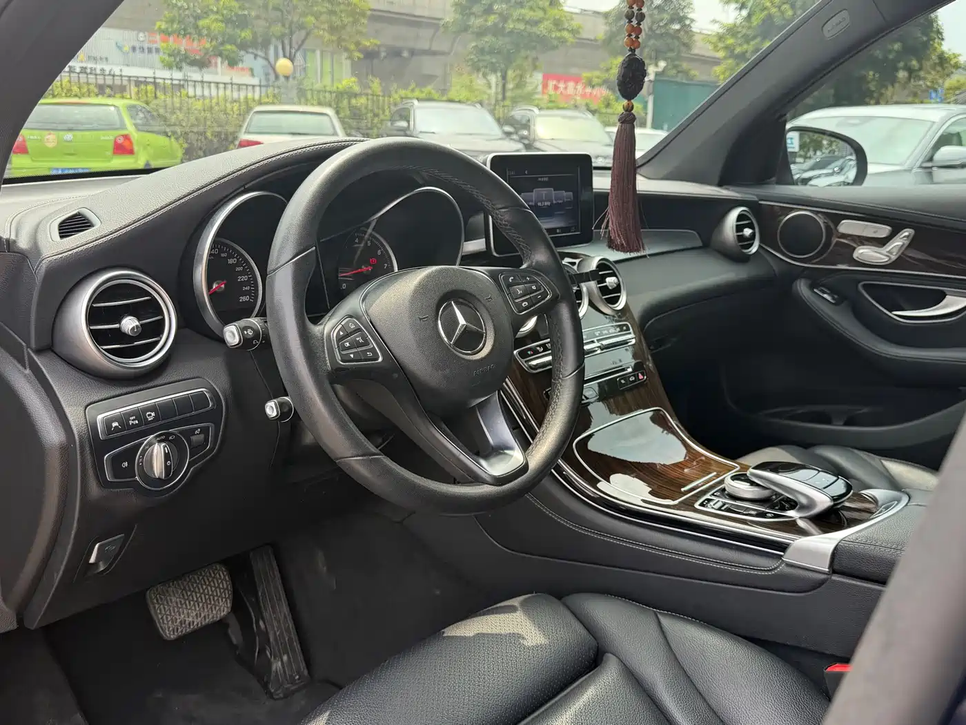 Mercedes-Benz GLC 2017 GLC 260 4MATIC Luxury фото 7