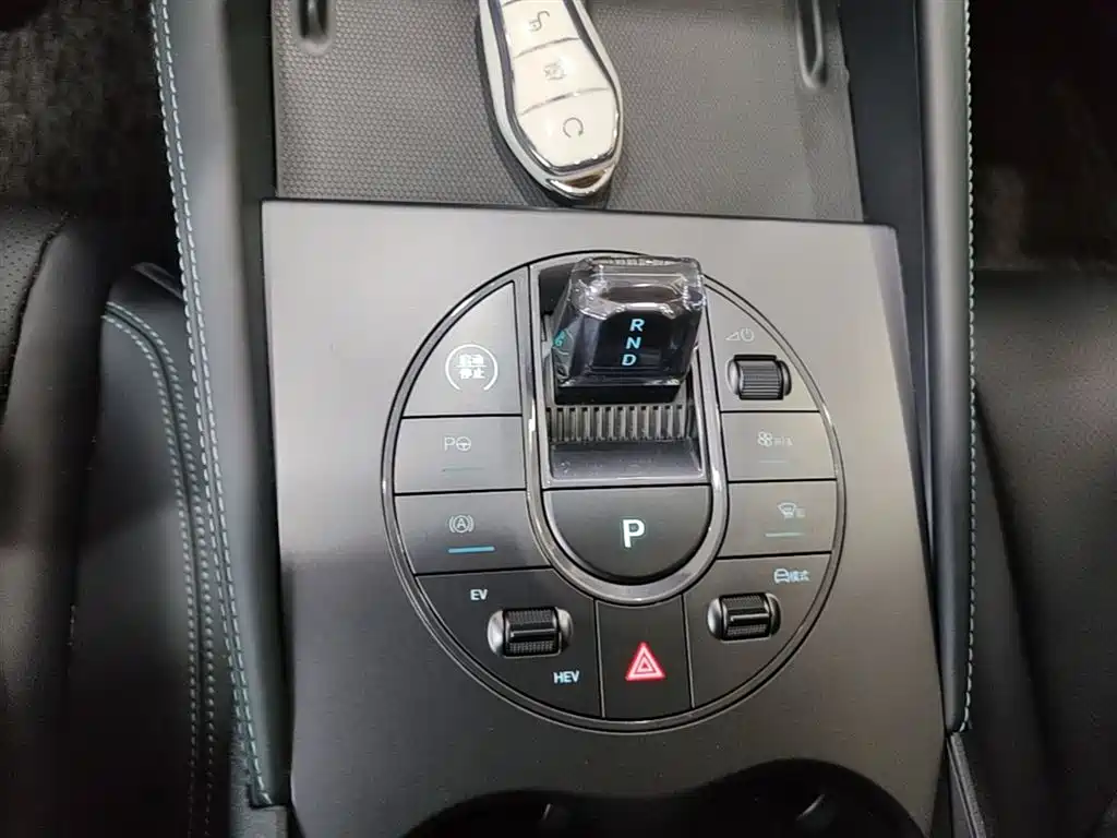 BYD Seal 06 New Energy 2025 DM-i Smart Drive Edition 120KM Prestige фото 14
